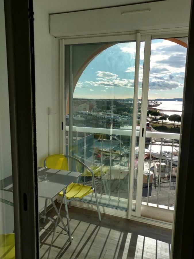 Jolis Studios Vue Sur Mer Port, Etangs Et Canaux Residence Rivercity Carnon-Plage Kültér fotó